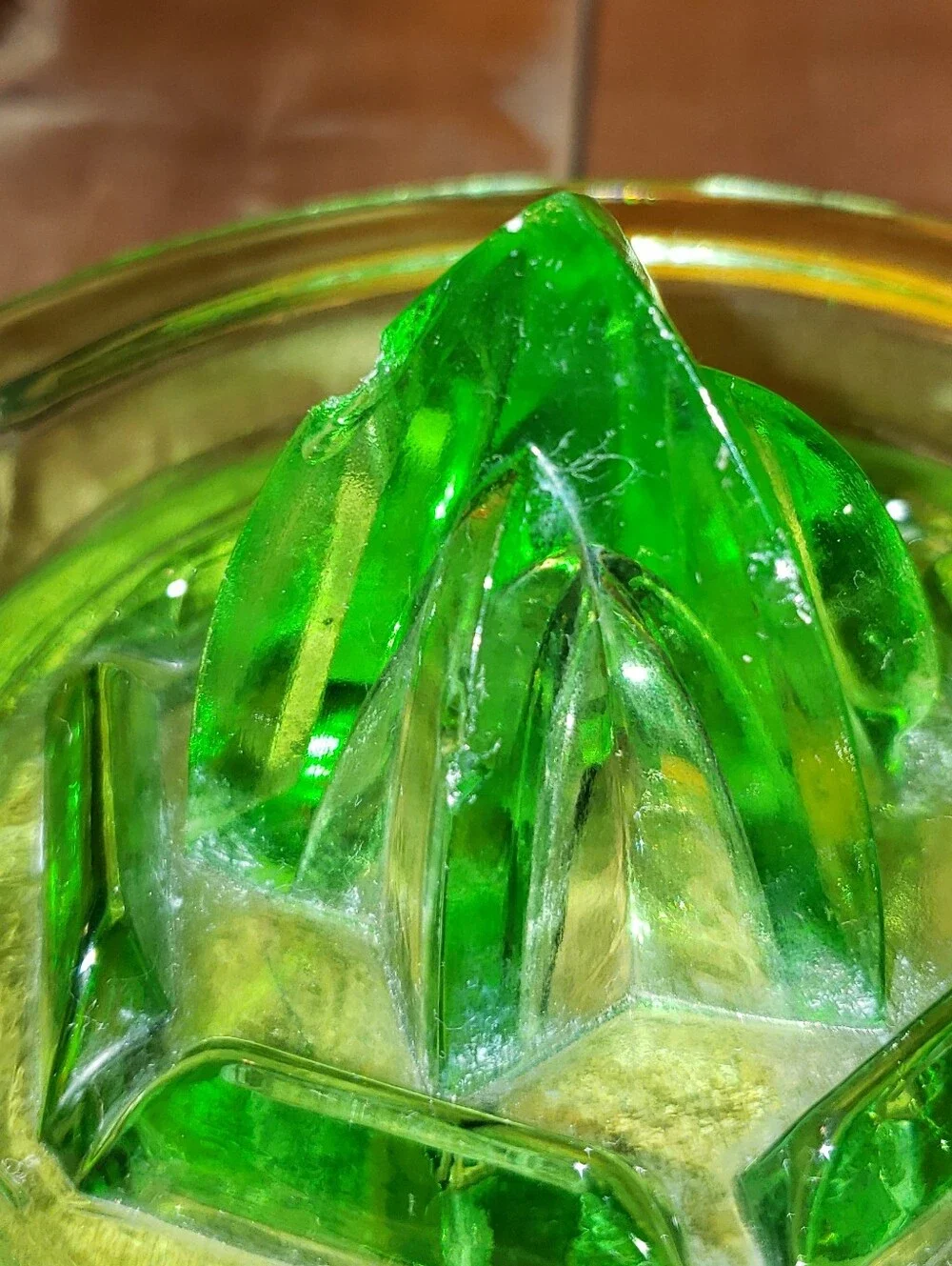 Vintage/Antique Uranium Glass Juicer